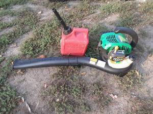 lot 6 image: Weedeater gas blower