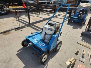 lot 20 image: Blue Bird Briggs & Stratton Gas Power Rake
