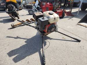 lot 19 image: General Equipment Honda GX190 5.5 Gas Two-Man Auger