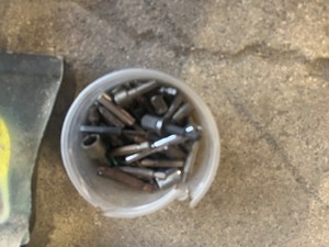 lot 77 image: Dust pan cord and bits
