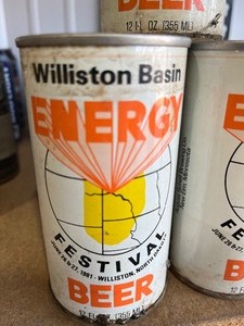 lot 39 image: 5 cans of Williston Basin 1981 collectable beers