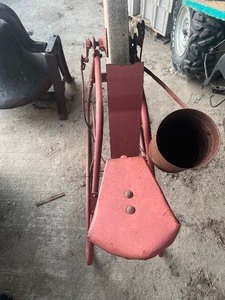 lot 89 image: Vintage grind stone on stand with pedals