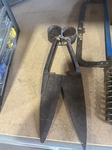 lot 31 image: old vintage tools