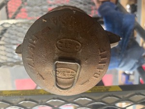lot 17 image: Dietz Lantern