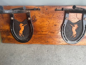 lot 28 image: Vintage double coat rack