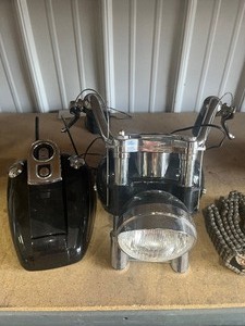 lot 64 image: Harley Davidson  Phone and Radio