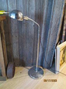 lot 27 image: Adustable Work Light...