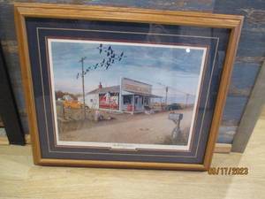 lot 37 image: Les Kouba By the Country Store...
