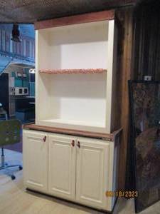 lot 46 image: 2 PC Cabinet with Shelving...