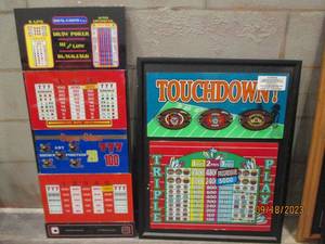 lot 57 image: 2 Vintage Slot Machine Art...