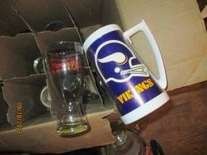 lot 76 image: Box of Assorted Beer Glasses and Co...