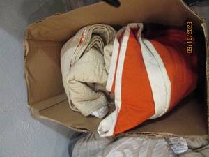lot 88 image: 2 FullQueen Quilts...
