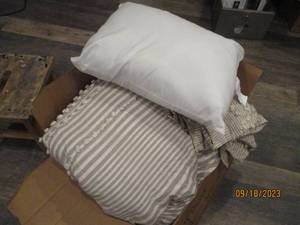 lot 118 image: King Duvet with Shams and Down Alte...