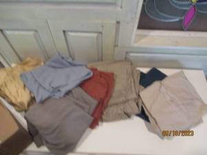 lot 127 image: 5 Sets of King Pillowcases...