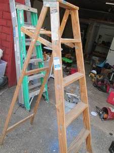 lot 360 image: wooden 6ft type III Household step ...