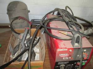 lot 362 image: Lincoln Electric heavy duty Weld Pa...