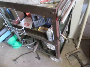 lot 370 image: Heavy duty 3-tier rolling shop cart...