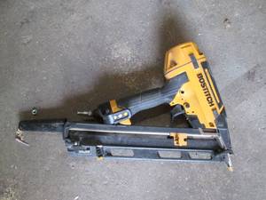 lot 396 image: Pneumatic Bostitch framing nailer...