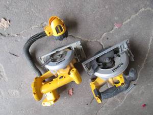 lot 401 image: Cordless Dewalt trim saw, circular ...