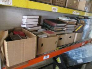 lot 420 image: Another Huge variety of Vintage boo...