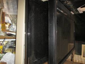 lot 866 image: LG and Vizio flat screen tvs...