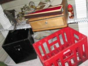 lot 906 image: Corner lot of Vintage goodies and d...