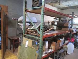 lot 919 image: 1063696 Pallet racking unit....