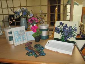 lot 511 image: Mixed Lot of Decor...