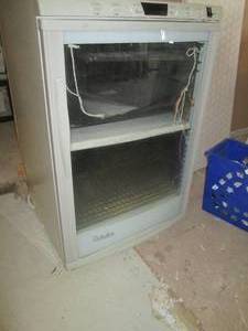 lot 529 image: Cabelas Large Dehydrator...