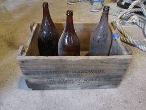 lot 280 image: Stabley Hardware Brown Gallon Beer ...