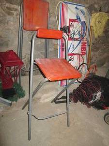 lot 285 image: Lightweight Folding Bar Stools