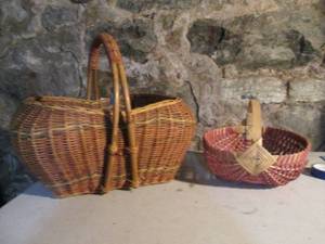 lot 540 image: Wicker Baskets...