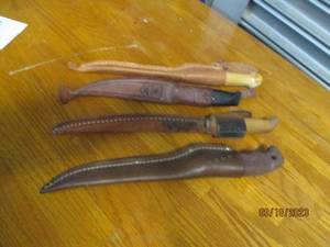 lot 159 image: 4 Fillet Knives...
