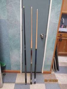 lot 178 image: 3 Pool Cues...