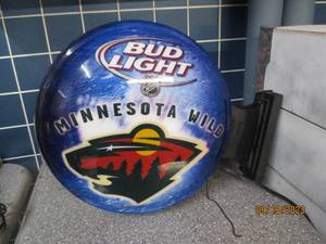 lot 183 image: Bud Light Minnesota Wild Beer light...