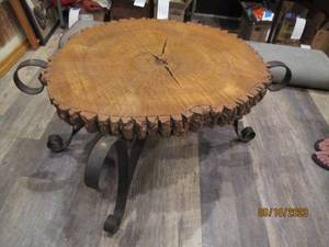 lot 4 image: Large Log Slab Coffee Table...