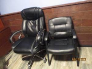 lot 7 image: Executive Office and Side Chair...