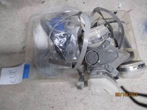 lot 207 image: Respirator Kits