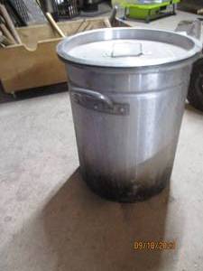 lot 257 image: Turkey Fryer...