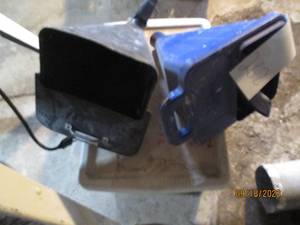 lot 262 image: Sheetrock Containers Mud...