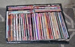 lot 563 image: Large Lot of Vintage Magazines