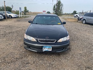 lot 5 image: 2001 Lexus ES 300