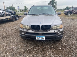 lot 6 image: 2004 BMW X5 AWD