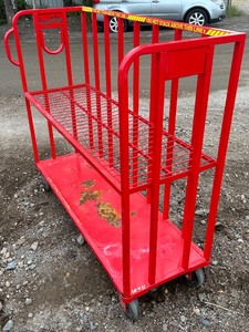 lot 11 image: Kellogs Steel Cart  Rack