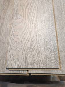 lot 27 image: White Oak Laminate Flooring - 6.5 x 54.5 in -  (108 Sq Ft)