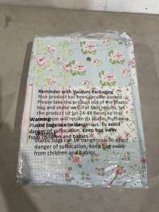lot 204 image: Chezmoi Collection Holly Queen Size 3-Piece Printed Patchwork Cotton Quilt Set - Flower Floral Candy Stripe Polka Dots