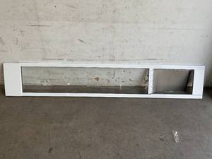 lot 105 image: PetSafe 1-Piece Medium Sliding Glass Pet Door for Dogs & Cats - White