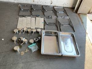 lot 124 image: 6 Pack Chafing Dish Buffet Set 8 Qt Stainless Steel Complete Chafer Set Catering Warmer Set with Water Pan, Fuel Holder