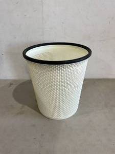 lot 248 image: Zuvo Plastic Trash Paper Bin - White Black Rim
