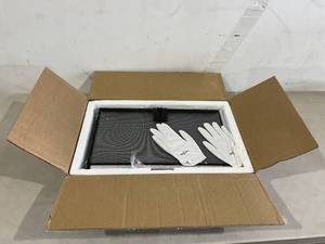 lot 276 image: REPTI ZOO 10 Gallon Glass Reptile Tank
